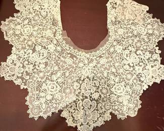 Victorian Lace Collar and Cuffs Set