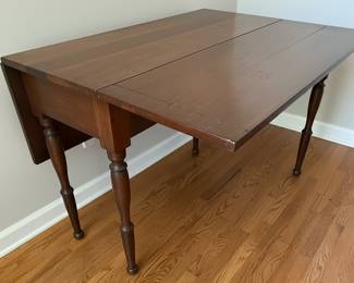 Drop Leaf Dining Table Style