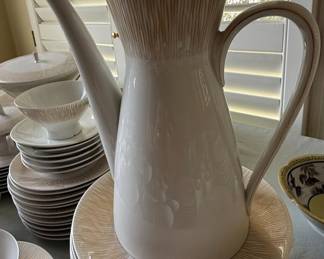 Rosenthal Goldstrahlen Form 2000 Dinnerware Set
