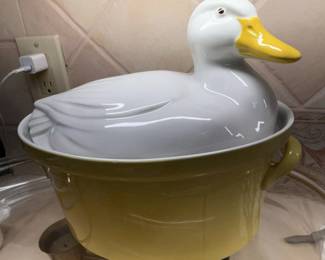 Hall Carbone Duck Casserole Dish