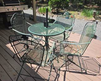Metal patio set