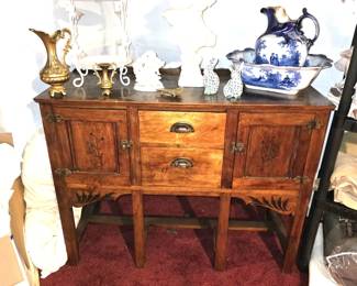 Server & Doulton wash basin