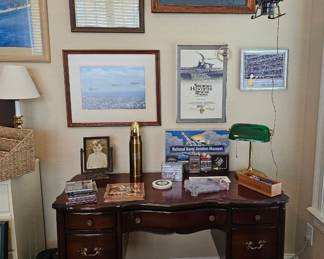 Small desk