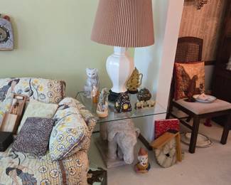 Cool elephant table