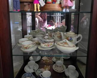 Figurines Tea Cups
