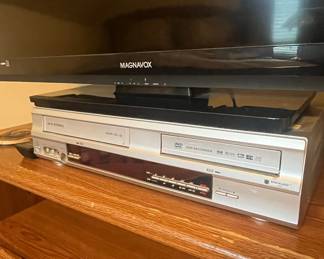 Magnavox DVD Recorder VCR Combo