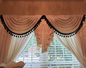 Damask Swag Window Valance with Tassel Trim