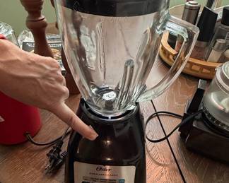 Oster Duralast Classic 8-Speed Blender