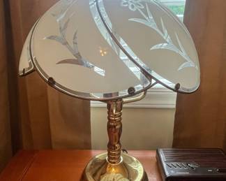 Vintage Regency Hill Flower Petal Brass and Frosted Glass Table Lamp