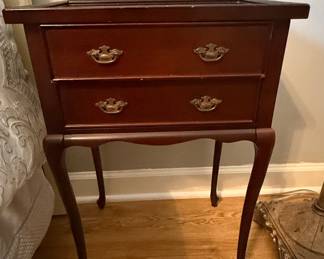 Vintage Mahogany Queen Anne Style Two-Drawer Side Table by Bombay Company