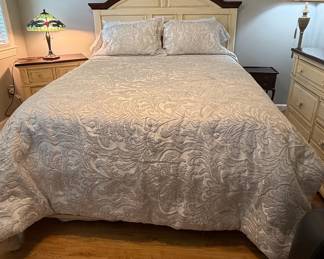 Queen Size Bed Frame with Headboard and Footboard . Mattress & boxspring not included.