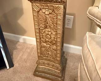 Ornate Gold Composite Pedestal Stand
