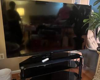 Samsung 65-Inch Class QLED 4K UHD Smart TV