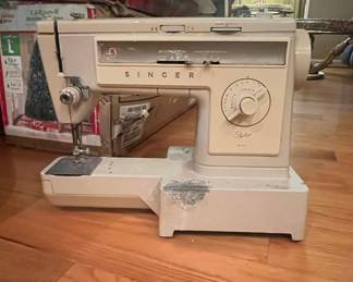 Singer Stylist 533 Sewing Machine