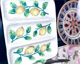 Cute decorative lemon serving tray