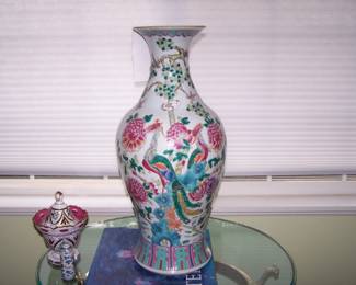 LARGE HEAVY VASE NO CRACKS 