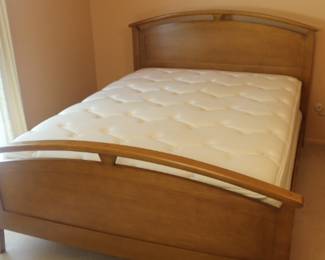 Ethan Allen Elements Arched Full Bed