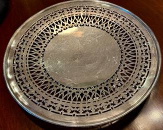 Sterling reticulated cake tray