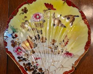 Late 1800s Japanese shell plate