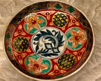 Antique Japanese Meiji Period Imari Porcelain Dish Hand Painted
