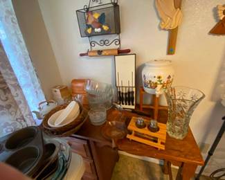 Cutco knife set, American Prescut Vase, glass serving bowls, etc.