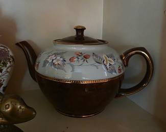 Sadler teapot