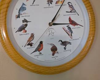 Audubon singing bird clock