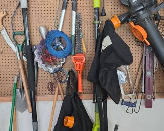 Long handle tools 