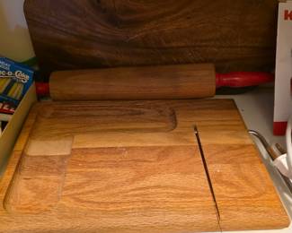 Wooden cheese slicer