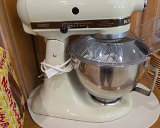Kitchenade mixer 