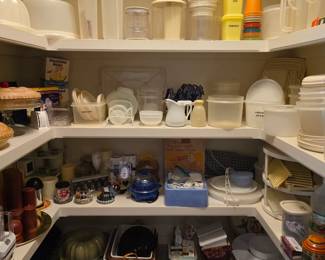 Assorted pantry items