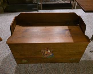 Toy chest