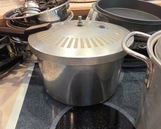 Pressure cooker 