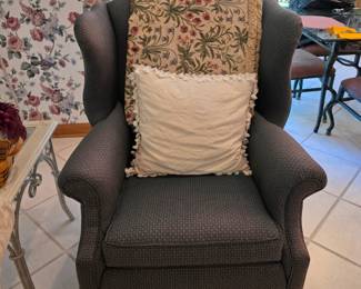 Wing back chair 
