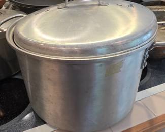 Vintage aluminum stockpot