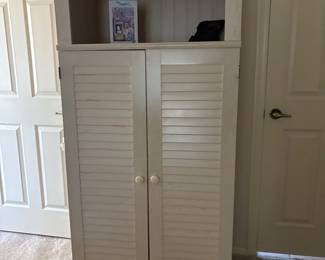 Armoire