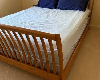 Classic Oak Queen Bed With Clean lines