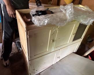 Vintages cabinet