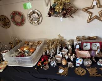 Christmas Decor, Lenox included some in boxes