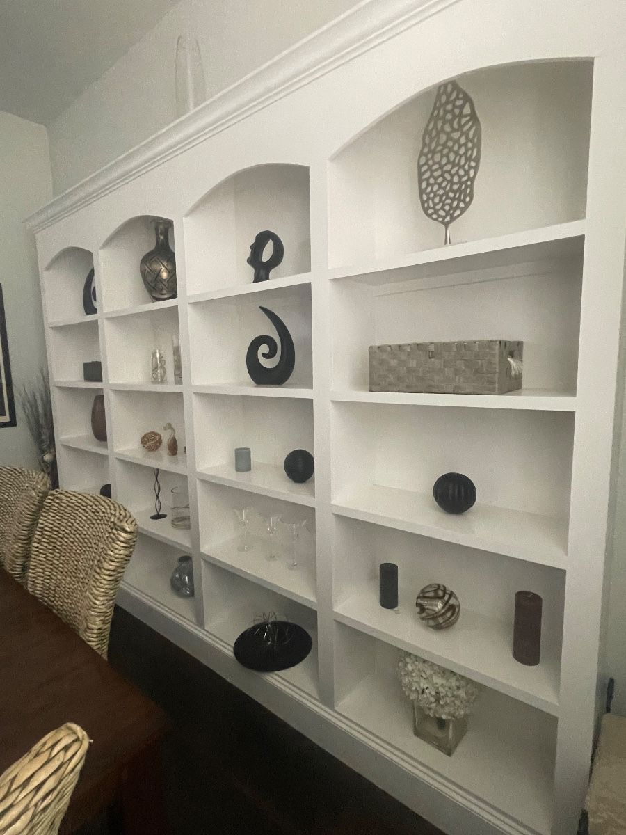 LOTS OF HOME DECOR 