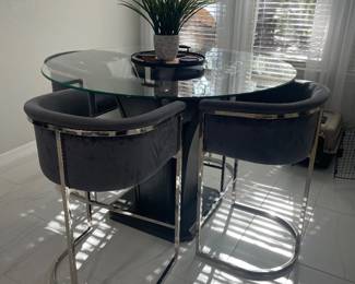 MODERN GLASS TOP TABLE AND SET OF 4 CHAIRS