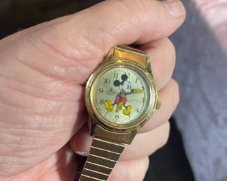 VINTAGE LORUS MICKEY MOUSE WATCH 