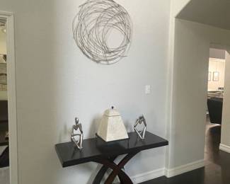 TABLE MATCHES END TABLES AND COFFEE TABLE COULD BE SOFA OR ENTRY