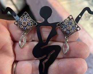 KENNY MA PIERCED EARRINGS  SIGNED 