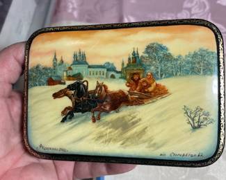  vintage authentic  russian painted trinket boxe have several   this  one is signed 