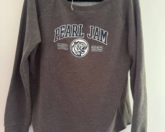Charcoal Grey 2023 Pearl Jam Tour Sweatshirt Size L