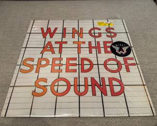 Wings (2) – Wings At The Speed Of Sound / SW-11525
