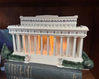 Department 56 American Pride Collection Lighted Lincoln Memorial Porcelain Miniature