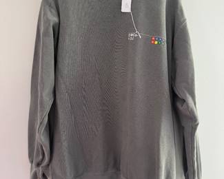 Graphite Grey "3 MC's & 1 DJ" Beastie Boys Long Sleeve Sweatshirt Size M 