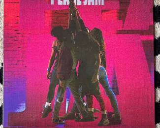 Pearl Jam – Ten / 88985376871